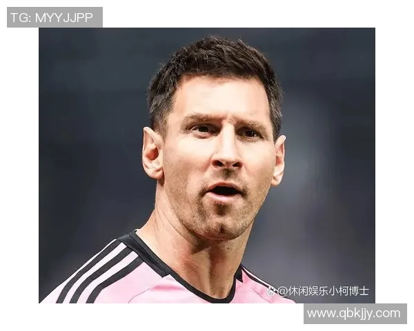 回顾足球历史传奇人物：那些闪耀过绿茵场的永恒经典老球星