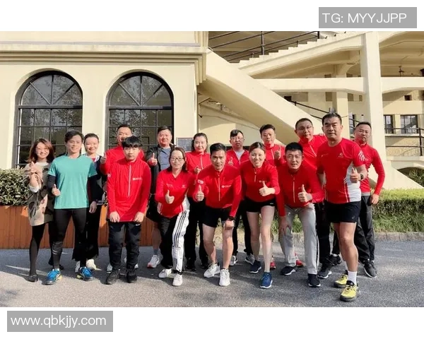 冰岛足球大牌球星引领国家队崛起 逐梦欧洲赛场的辉煌征程 冰岛足球大牌球星引领国家队崛起 逐梦欧洲赛场的辉煌征程